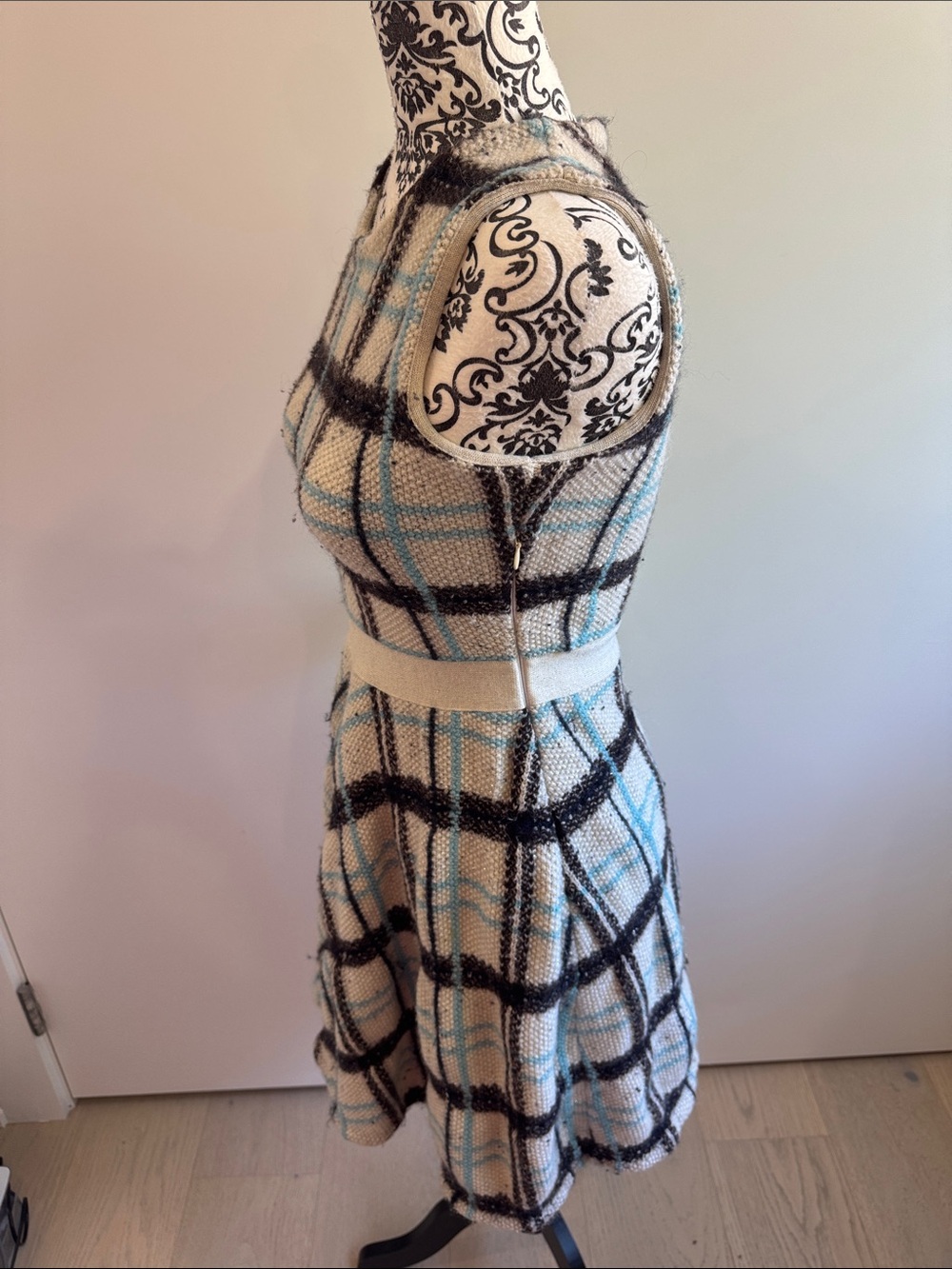 Thom Browne Plaid Sleeveless Knit Fit-and-Flare Dress - Picture 5 of 11